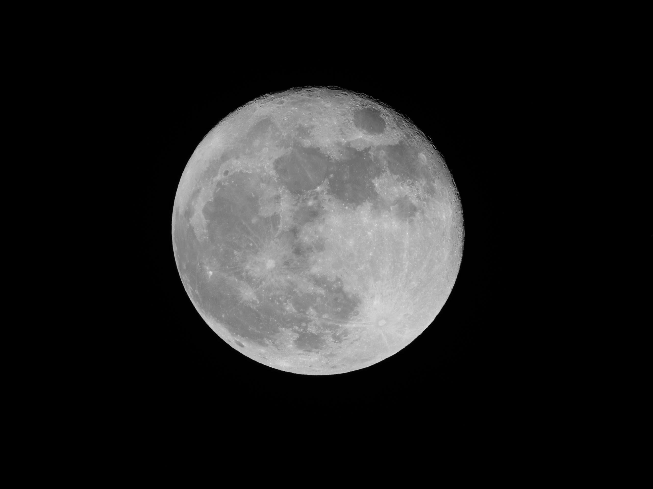 I shot this photo of the Moon at 11:47 PM PDT, 2 April 2026, Oregon. Copyright 2026 by Steve J Davis. All Rights Reserved.