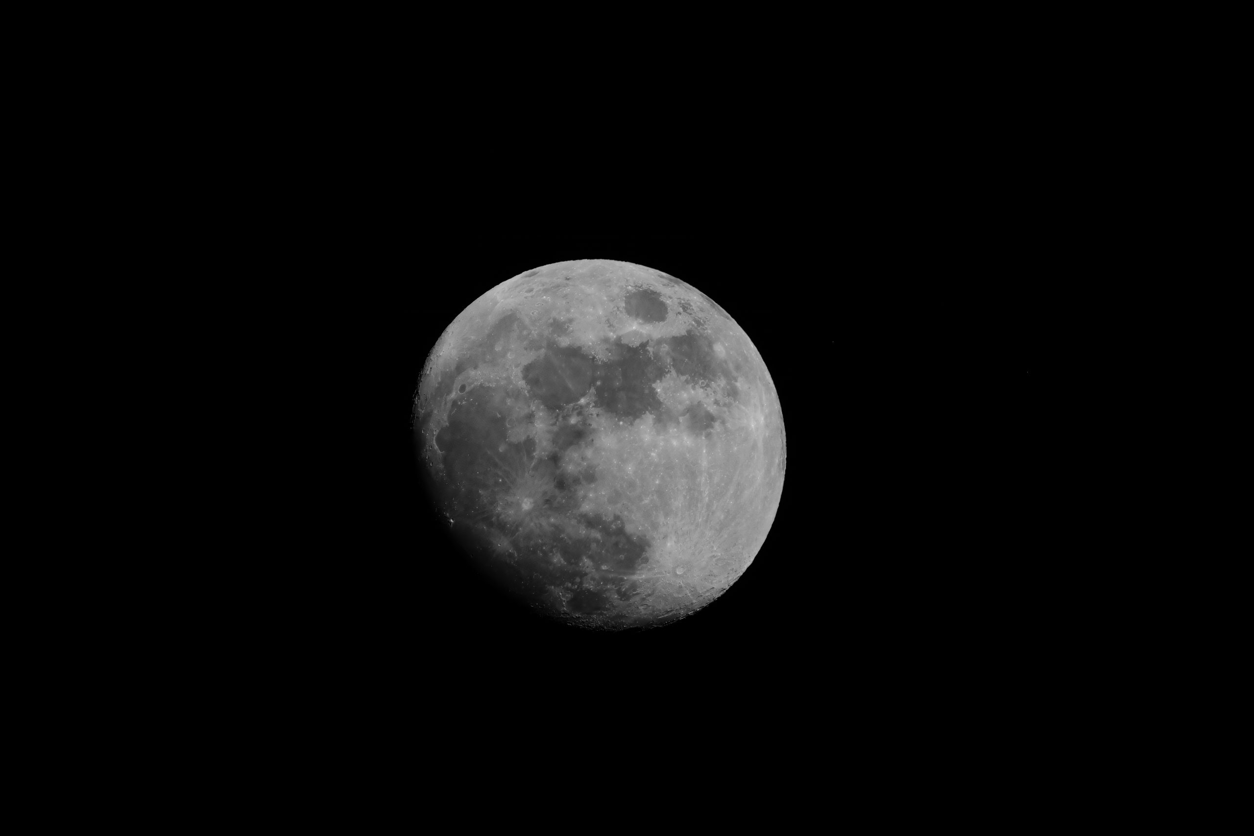 I shot this photo of the rising Moon at 8:56 PM PDT, 28 April 2026, Oregon. Copyright 2026 by Steve J Davis. All Rights Reserved.